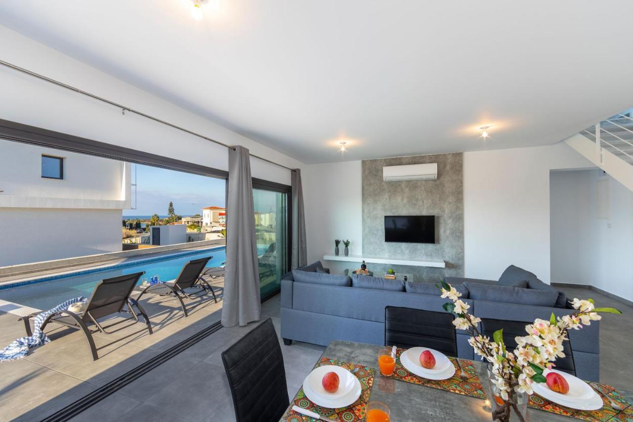 Villa Marlene, Walking Distance To Coral Beach! Peyia Exterior foto